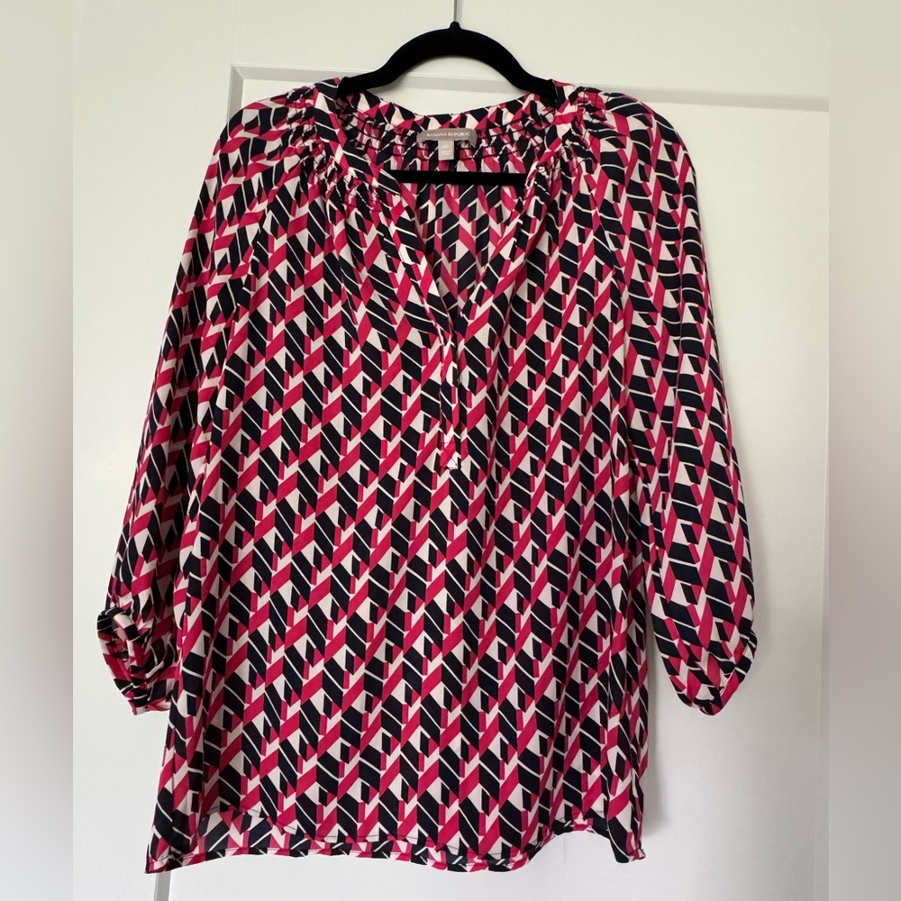 Banana Republic Pink and Black Patterned Blouse Size XS